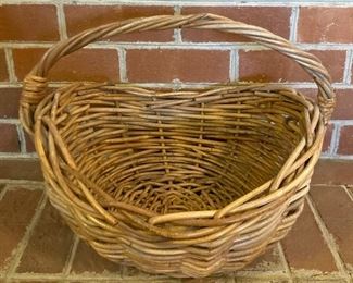 Woven basket