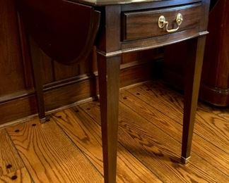 Ridgefield Home drop leaf end table