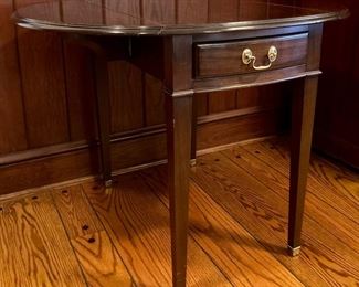 Ridgefield Home drop leaf end table