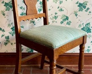 Antique Oak pedestal table and six chairs