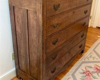 Antique chest of drawers