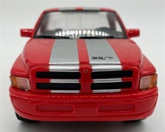 Vintage Maisto Dodge Ram 1:26 model metal pickup truck