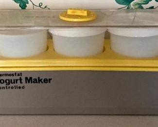 Vintage Salton thermostat controlled yogurt maker