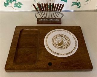 Vintage cheese and crackers serving set