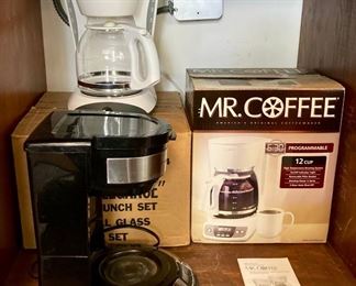 Assorted coffee makers including Mr. Coffee
