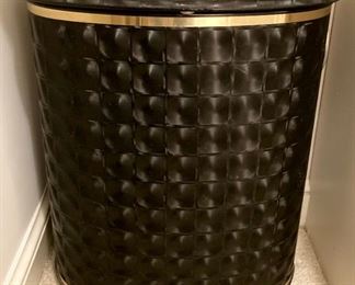 Metal lidded clothes hamper