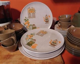 Lenox Ware Set