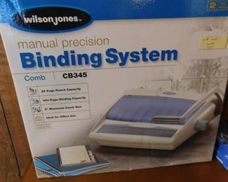 Binding System, New in Box with Extra Combs