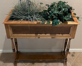 Vtg Planter w Caned Side