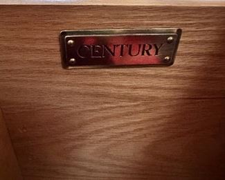 Centry armoire 