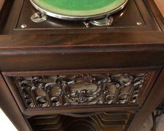 Antique METEOR VICTROLA PHONOGRAPH RECORD PLAYER