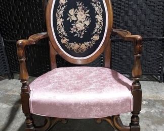 Lovely Victorian Rocking Chair