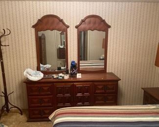 dresser with mirrors 