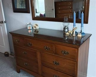 Dresser with mirror walnut dovetail design
