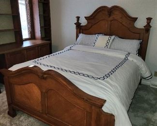 Traditional queen bed