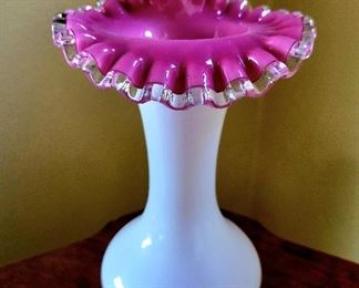 Vintage FENTON Art Glass vase