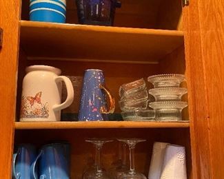  vintage goods and glassware