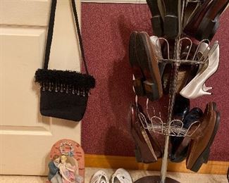 Cool door stop, good shoes size 8.5, shoe carousel and fun purse 
