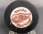 Signed Igor Larionov Detroit Red Wings Hockey Puck
