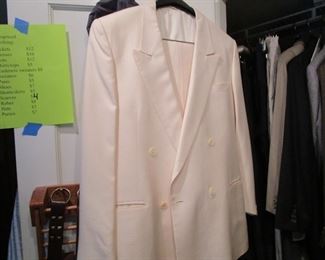 Men's white suit.....perfect