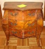 BEAUTIFUL VINTAGE FRENCH COMMODE CHEST