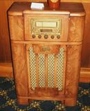 STILL WORKING-THOMAS FLOOR MODEL RADIO