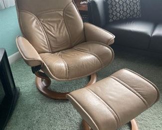 Leather chair with ottoman