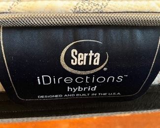 Serta iDirections Hybrid queen mattress & box spring(new)