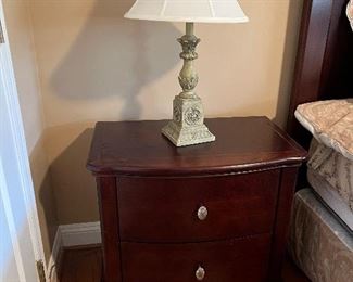 Vaughan Furniture 2 drawer end table (pr)