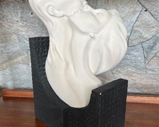 Austin Sculpture man & woman