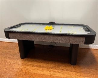 Harvard Air Hockey Table