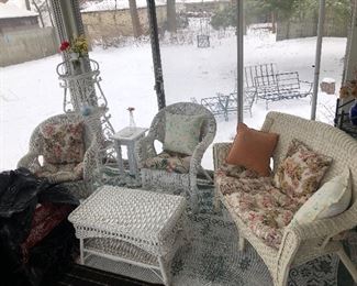 vintage white wicker set, all sold separate or group together for better price 