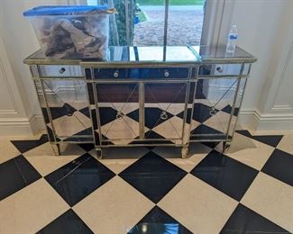 Glass dresser 