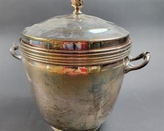 Ice bucket
