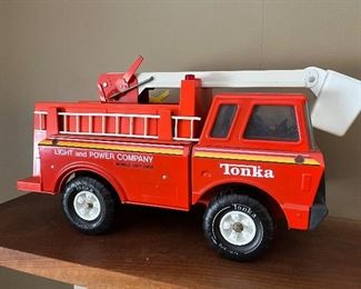 Tonka light and power company utility truck 
