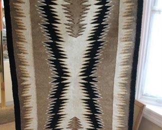Navajo rug Two Grey Hills?