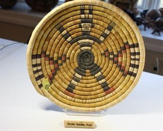Many vintage Native American baskets, many Hopi