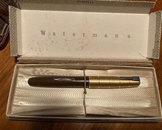 antique fountain pen