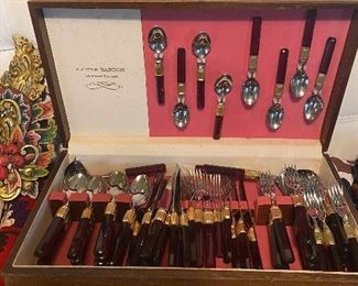 Reed and Barton Flatware Set Complete pls extra