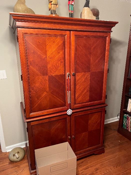 Computer armoire 