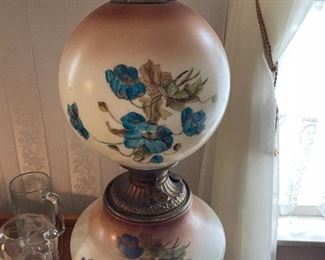 Original Gone with the Wind oil lamp