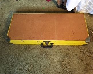 Handy table and chair set folded