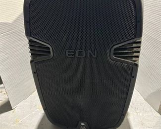 JBL Eon 515 Powered Speaker