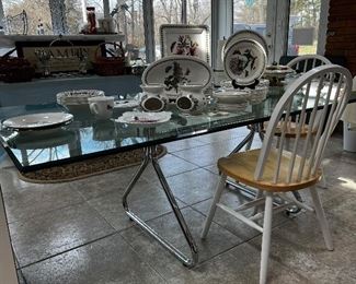 GLASS TOP CHROME FRAME TABLE