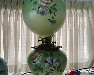 VINTAGE GONE WITH THE WIND HAND PAINTED LAMP ELECTRIFIED