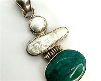  Silver Turquoise and Mother-of-Pearl Choker Pendant