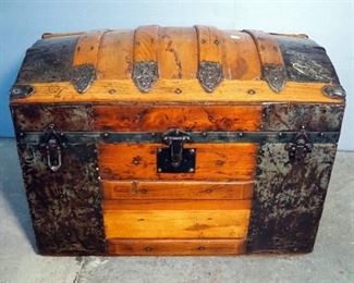 Antique Camelback Storage Trunk With Inner Tray, Leather Handles And Metal Hardware, 20" x 26" x 14.5"