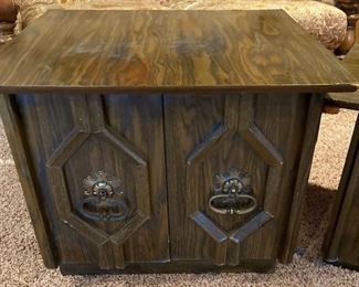 Vintage MCM End Table.