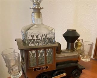 Vintage Locomotive Decanter Set.