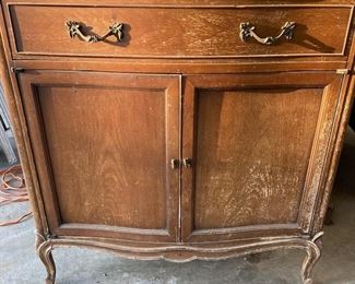 Vintage Drexel Stereo Cabinet w/ Motorola Stereo.